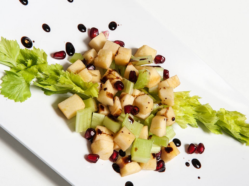 Insalata di sedano, pera, mela e Aceto Balsamico di Modena IGP