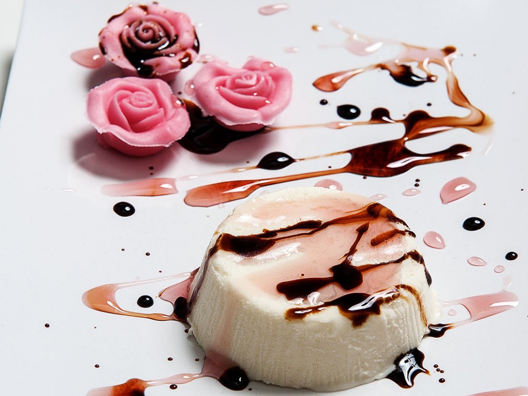 semifreddo cioccolato bianco e condimento balsamico