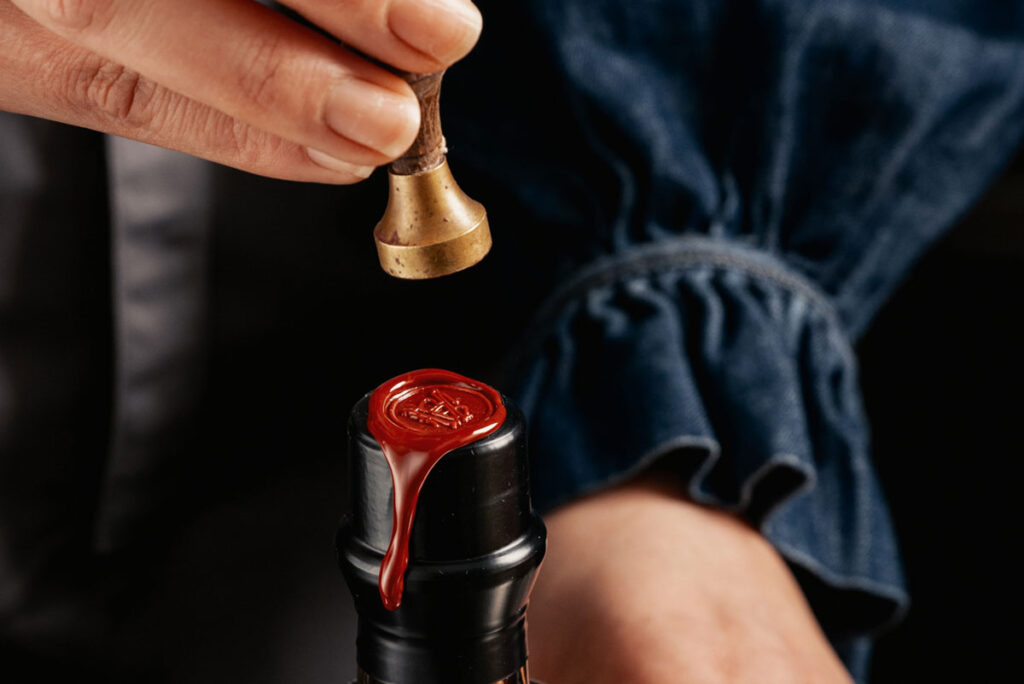 sigillo in ceralacca bottigliaceto balsamico di modena IGP Acetaia Marchi